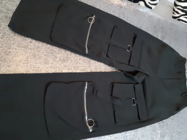 Pantaloni cargo neri taglia M
