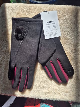 Guantes Mujer Pompon Negro y Rosa