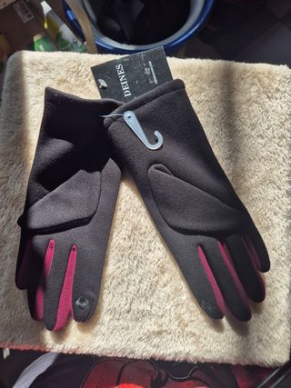 Guantes Mujer Pompon Negro y Rosa