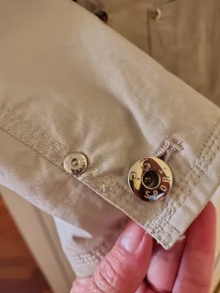 Chaqueta color piedra,tela gabardina, talla como s