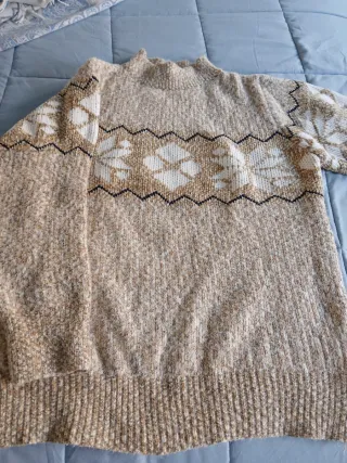 Jersey con greca beige y blanco