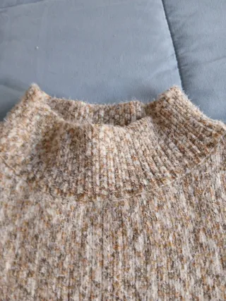 Jersey con greca beige y blanco