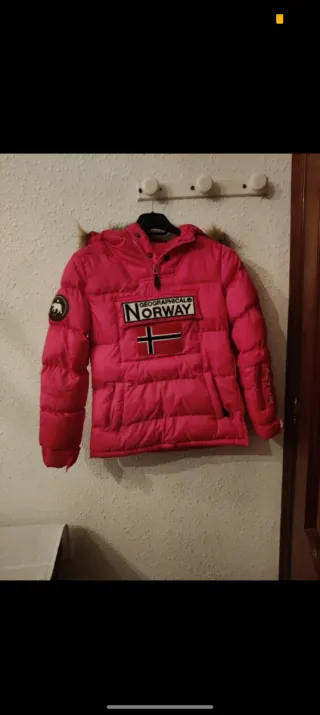 Plumas Canguro Geographical Norway Rosa