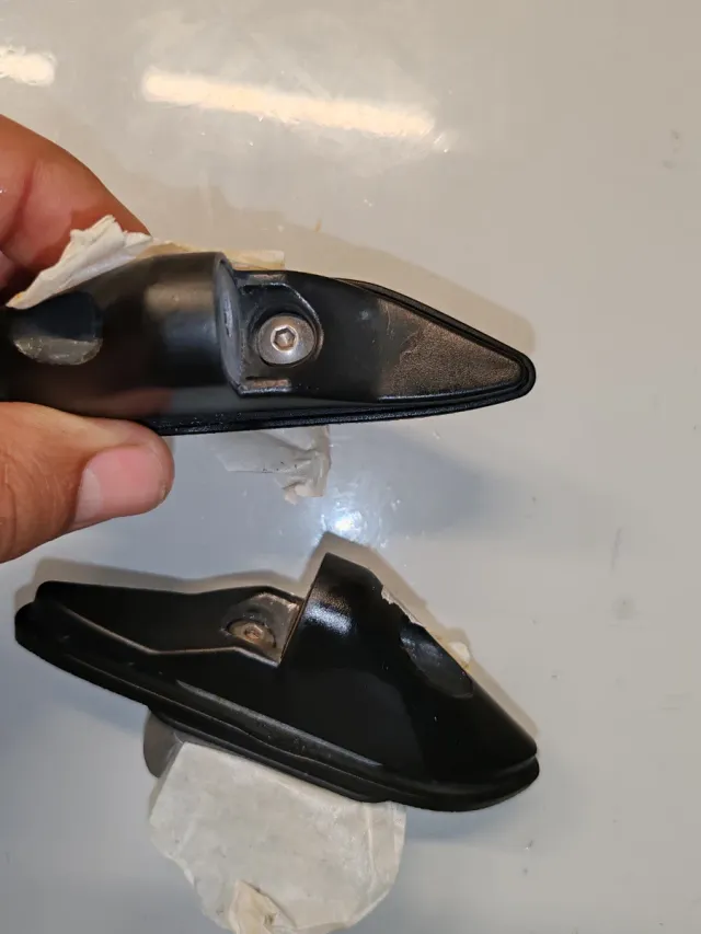 Supporto specchietti TMAX