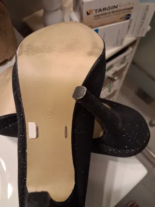 Zapatos de fiesta tacón alto brillantes