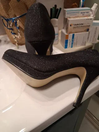 Zapatos de fiesta tacón alto brillantes