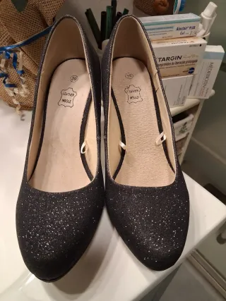 Zapatos de fiesta tacón alto brillantes