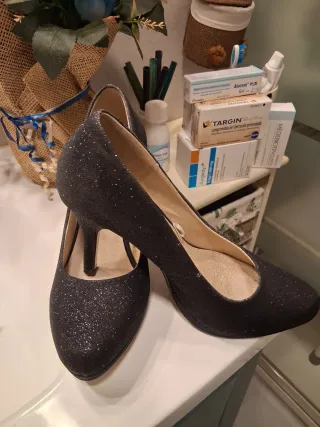 Zapatos de fiesta tacón alto brillantes
