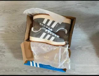 Zapatillas Adidas Campus Grises y Blancas talla 42