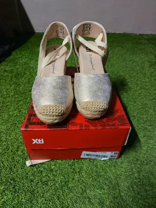 XTI Zapatos Valenciana Dorado Talla 39
