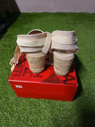 XTI Zapatos Valenciana Dorado Talla 39