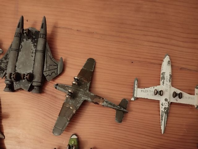 Lote 5 Aviones Juguete Antiguos Pilen