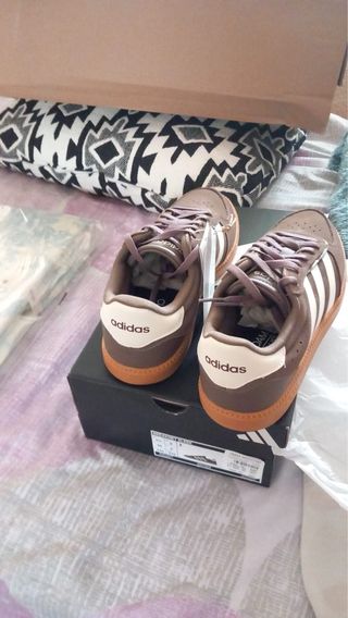 Zapatillas Adidas Marrones Nuevas