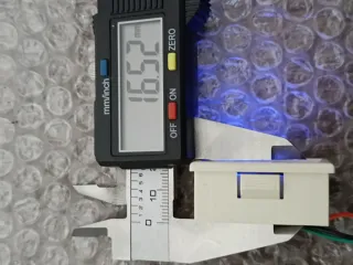 Voltometro Digitale Bianco