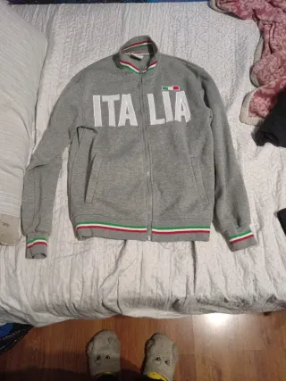 Chaqueta Italia Gris con Banderín Tricolor