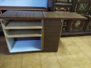 Armario mesa extensible con ruedas 