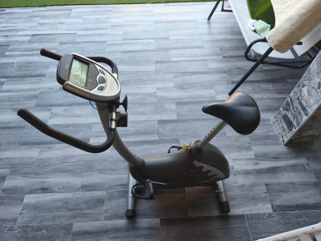 Bicicleta estática.