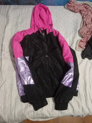 Cazadora fina Reebok