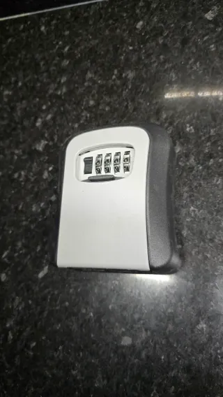 Cofre de chaves com combinação