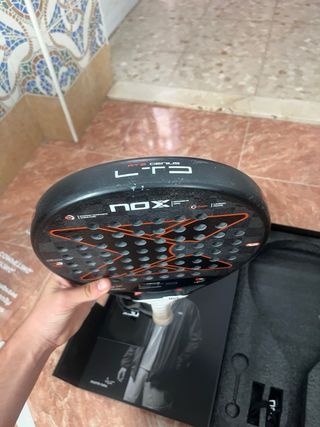 Pala de pádel NOX ML10 Luxury L.T.D.