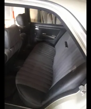 Mercedes 230E (W123) año 1982 - Coche Clasico 