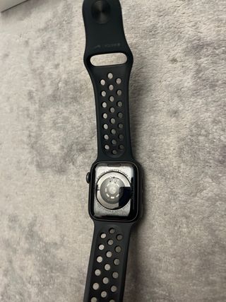 Apple Watch Series 5 Space Gray Nike 
