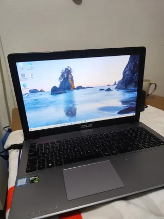 Portátil Asus i5 7ª Gen GTX 950M 12GB RAM