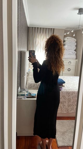 Vestido negro Zara abertura lateral Talla M
