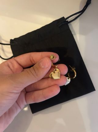 Pendientes Guess nuevos 