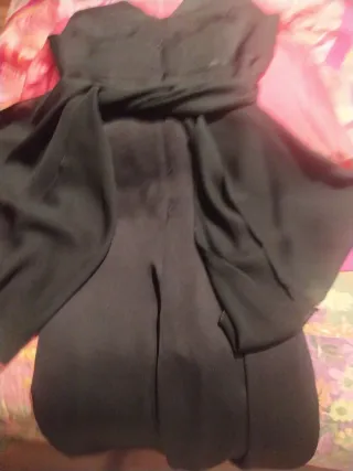 Mono negro halter con pantalón ancho