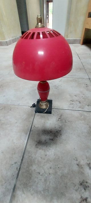 Lámpara Vintage Roja y Dorada