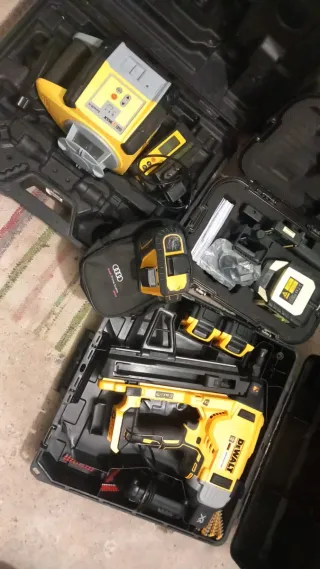 Láseres para niveles y trabajos en pladur etc... +