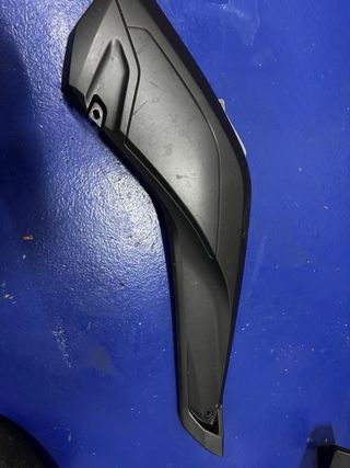 Carenado Xmax con Luces Traseras LED