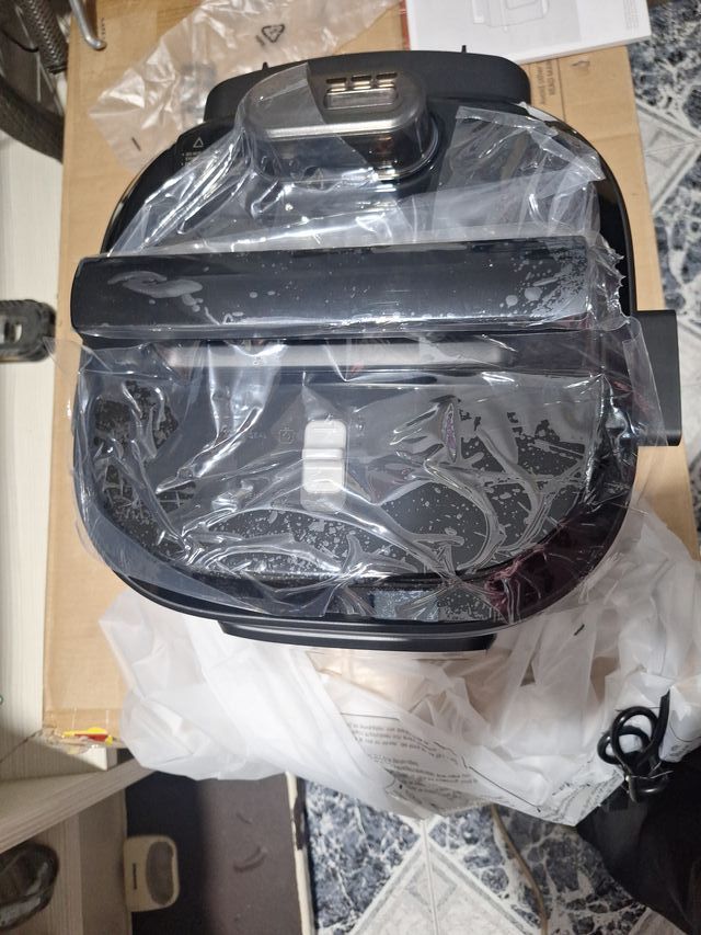 Olla a presión eléctrica Midea 9 en 1