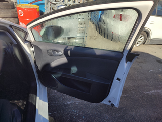PUERTA DELANTERA DERECHA SEAT LEON (1P1) Referenc