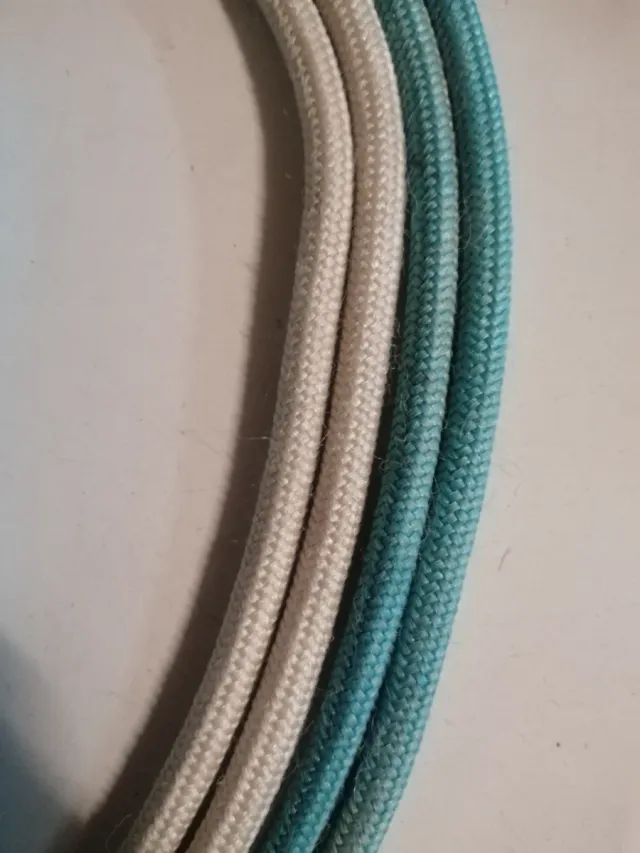 Corda per saltare con manici blu