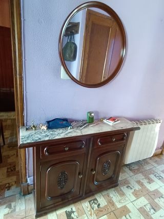 Mueble recibidor vintage con espejo