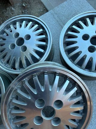 Llantas 4x100 Renault/Suzuki Antiguas
negociables 