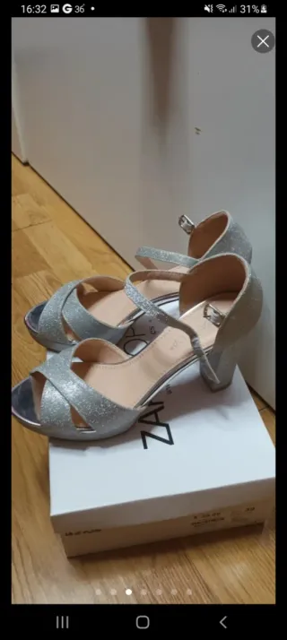 Zapatos de tacón plateados talla 39