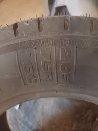 Neumático Kleber 205/75 R16C Furgoneta
1 unidad 