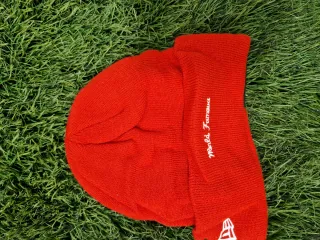 Gorro Supreme Rojo