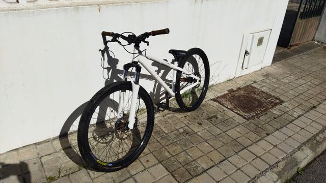 Bici Dirt Jump / Slopestyle Blanca