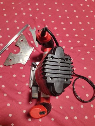 - Fresadora Einhell 1100W 
