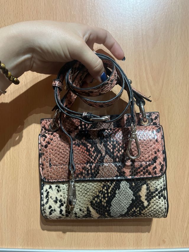 Bolso estampado serpiente beige y rosa