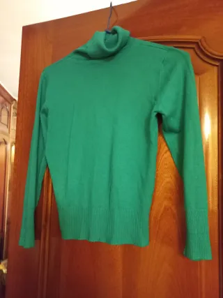 Jersey verde cuello alto talla S