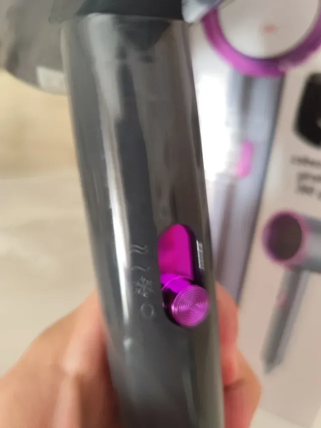 Secador de pelo iónico con motor de alta velocidad