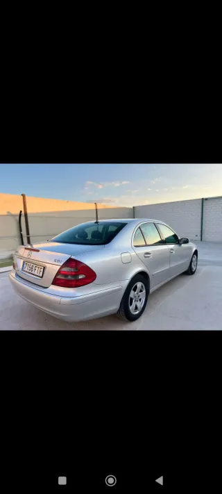 Mercedes-Benz Clase E 2004