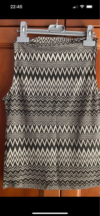 Camiseta de vestir con estampado zigzag