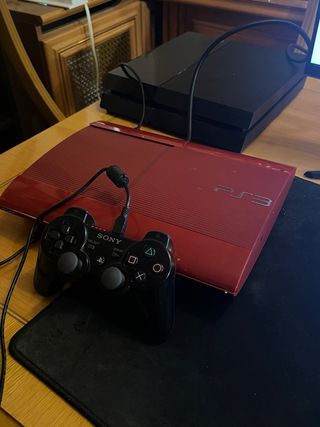 PlayStation 3 Slim Roja Sony