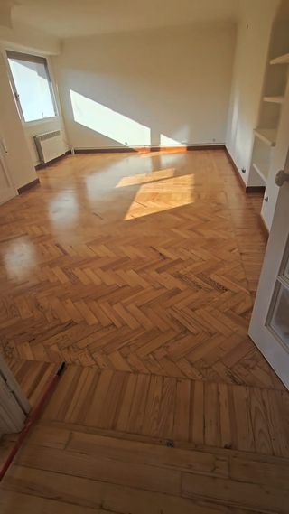 Acuchillador y barnizador de suelos